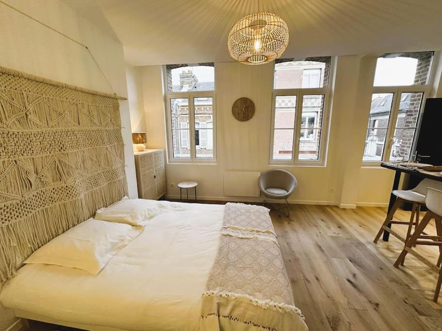 אמיינס Spacious & Luxuary Studio מראה חיצוני תמונה